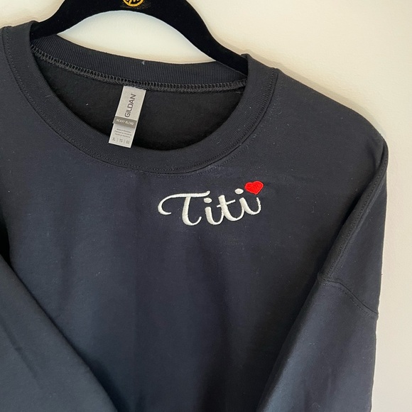 Aunt/Titi Custom Embroidered Sweatshirt Embroidered by me.Sm, med, Lg, Xl avail - Picture 3 of 5